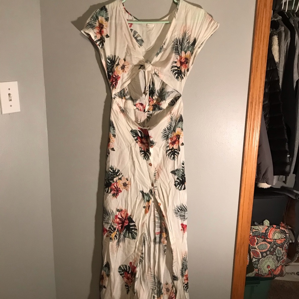 Dress - Picture 3 of 3
